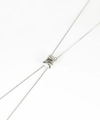 ニュアンスプレートループタイネックレス