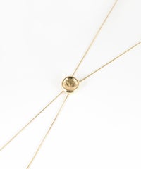 ラウンドプレートループタイネックレス