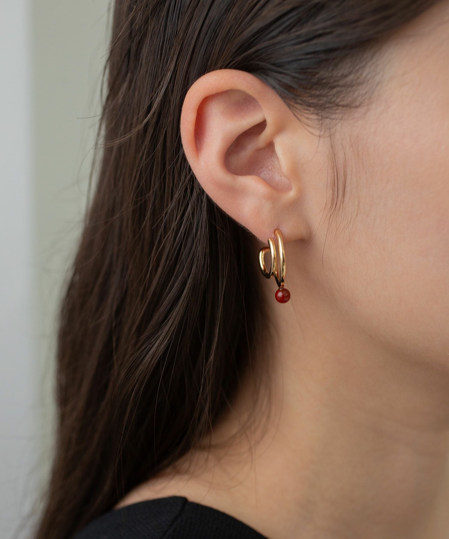 50%off】ストーン2連フープチタンポストピアス【MUK blossom stone