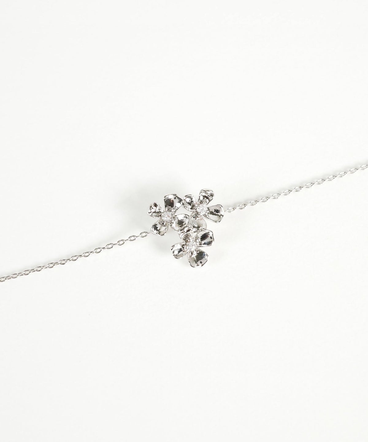 フラワーシルエットブレスレット