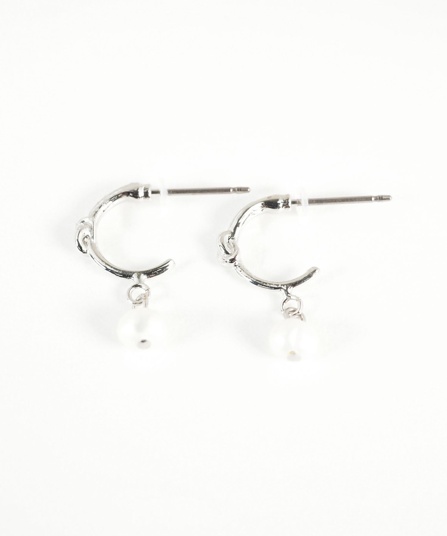 ノットライン淡水パールピュアチタンポストピアス