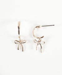 リボンピュアチタンポストピアス