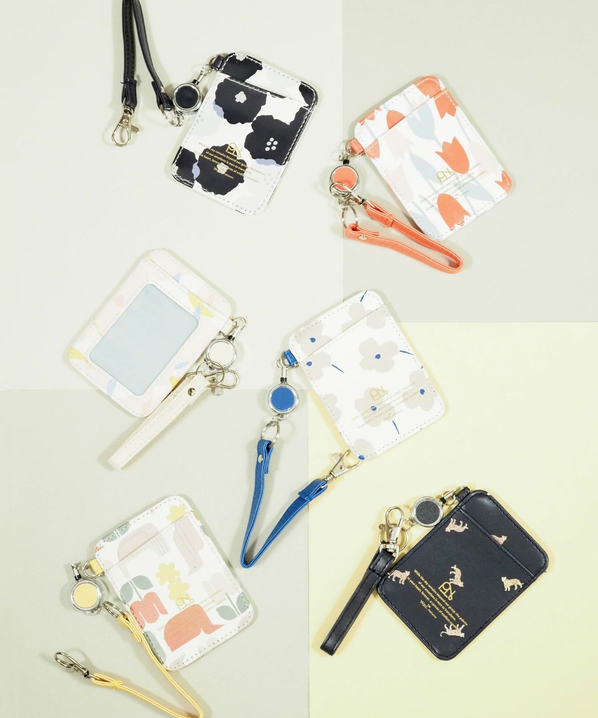 合皮プリントリール付きパスケース