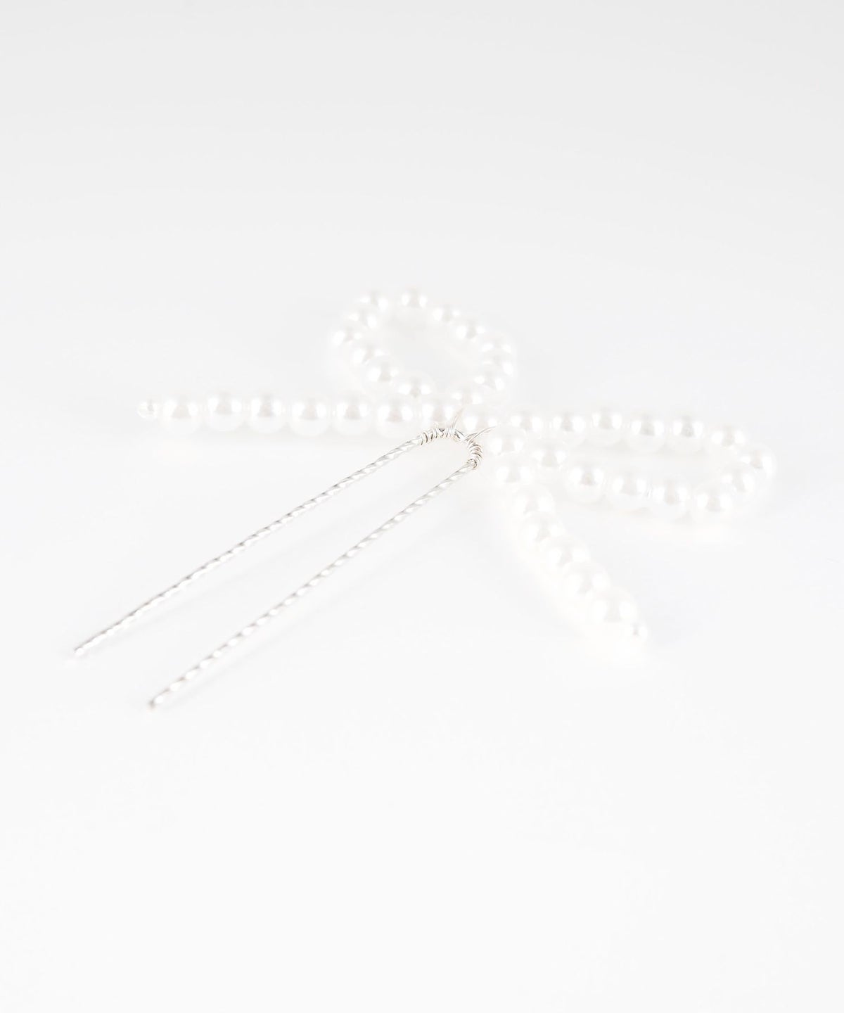 パールリボンUピン