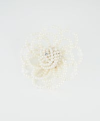 パールビーズフラワーブローチ