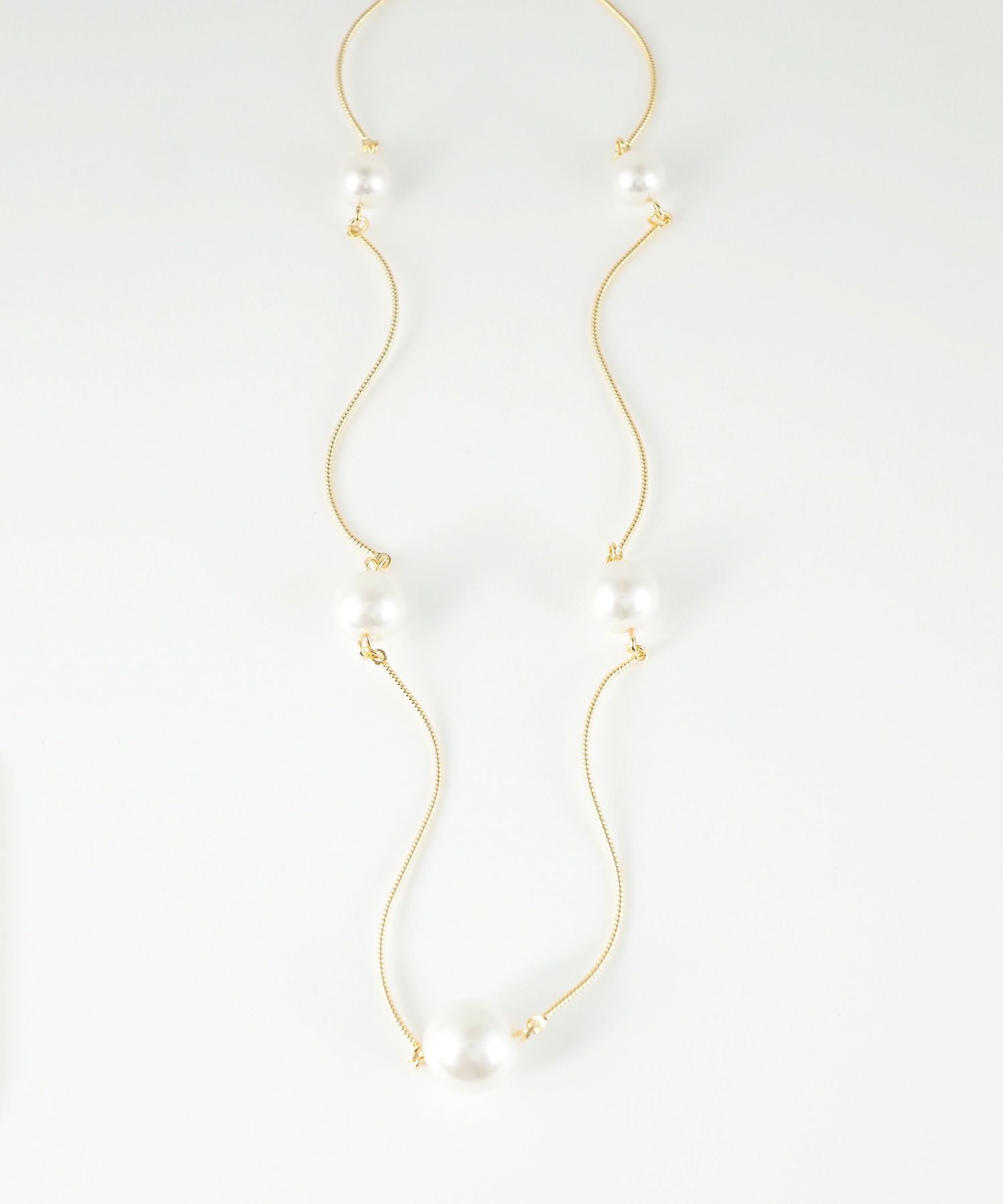 ステーションパールウェーブネックレス