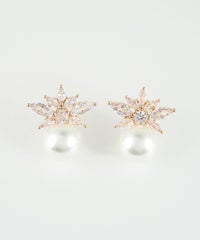 フラワーキュービックパールチタンポストピアス
