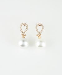 ノットラインストーンチタンポストピアス