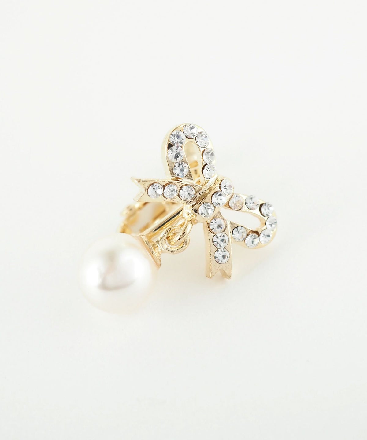 ラインストーンリボンパールイヤリング