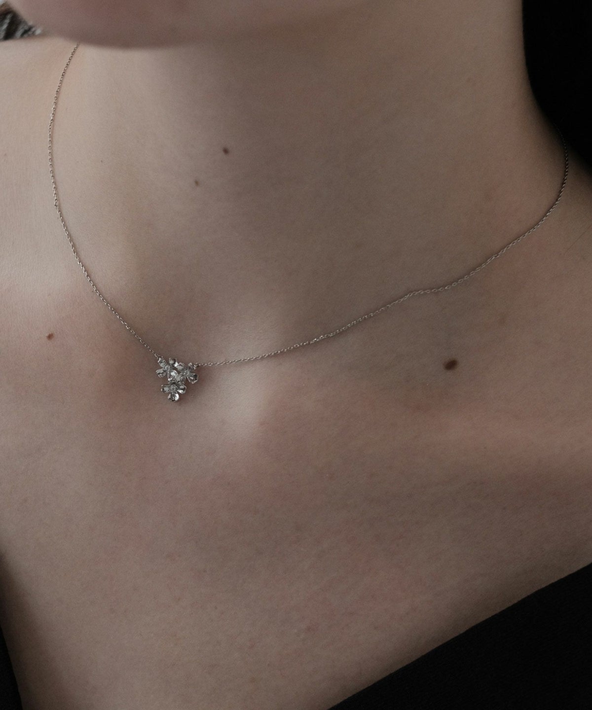 フラワーシルエットプチペンダント【MUK】