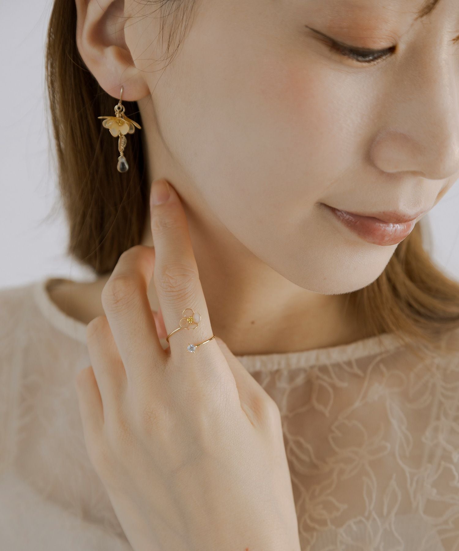 フラワーストーンフォークリング