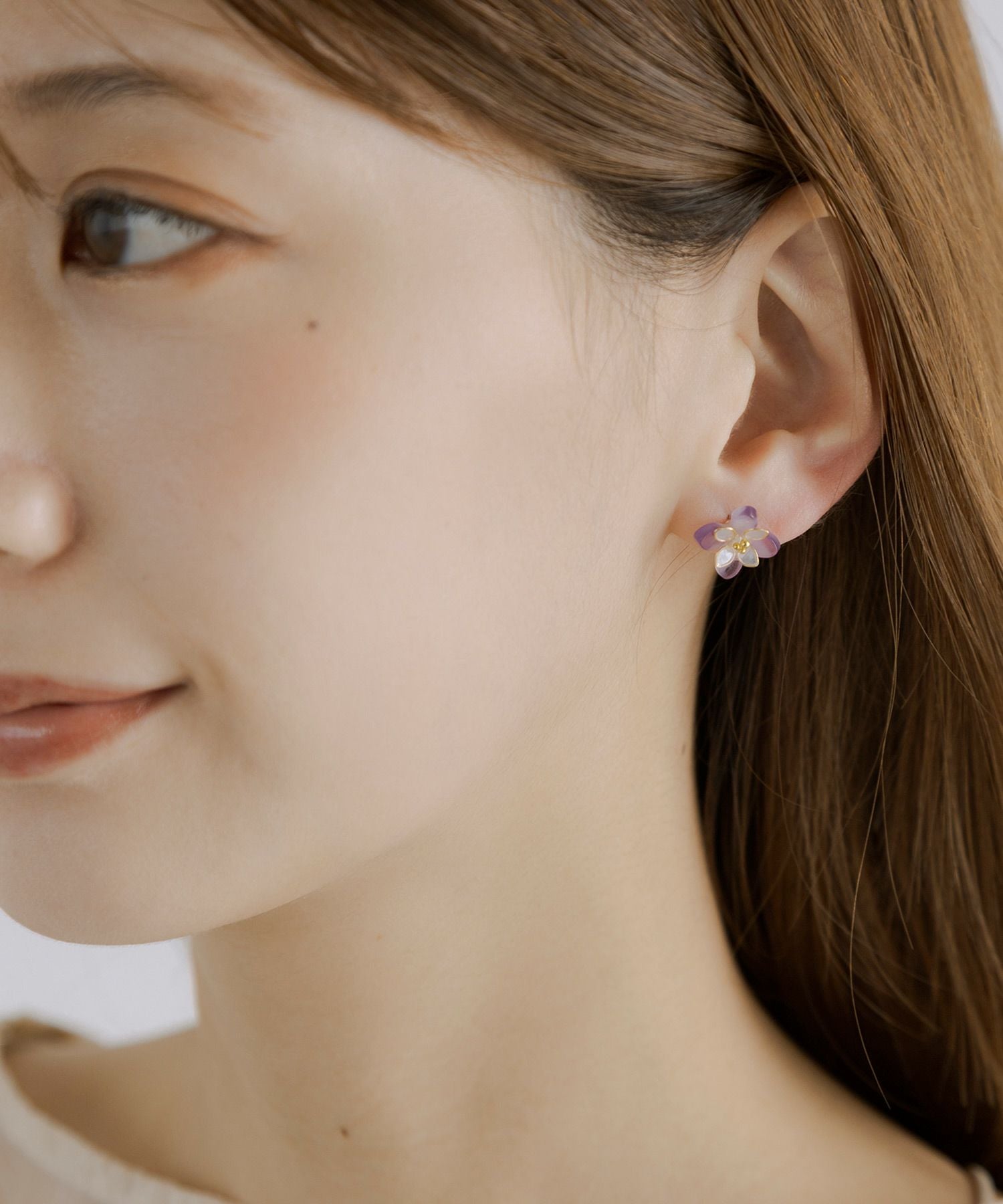 アジサイレイヤーチタンポストピアス