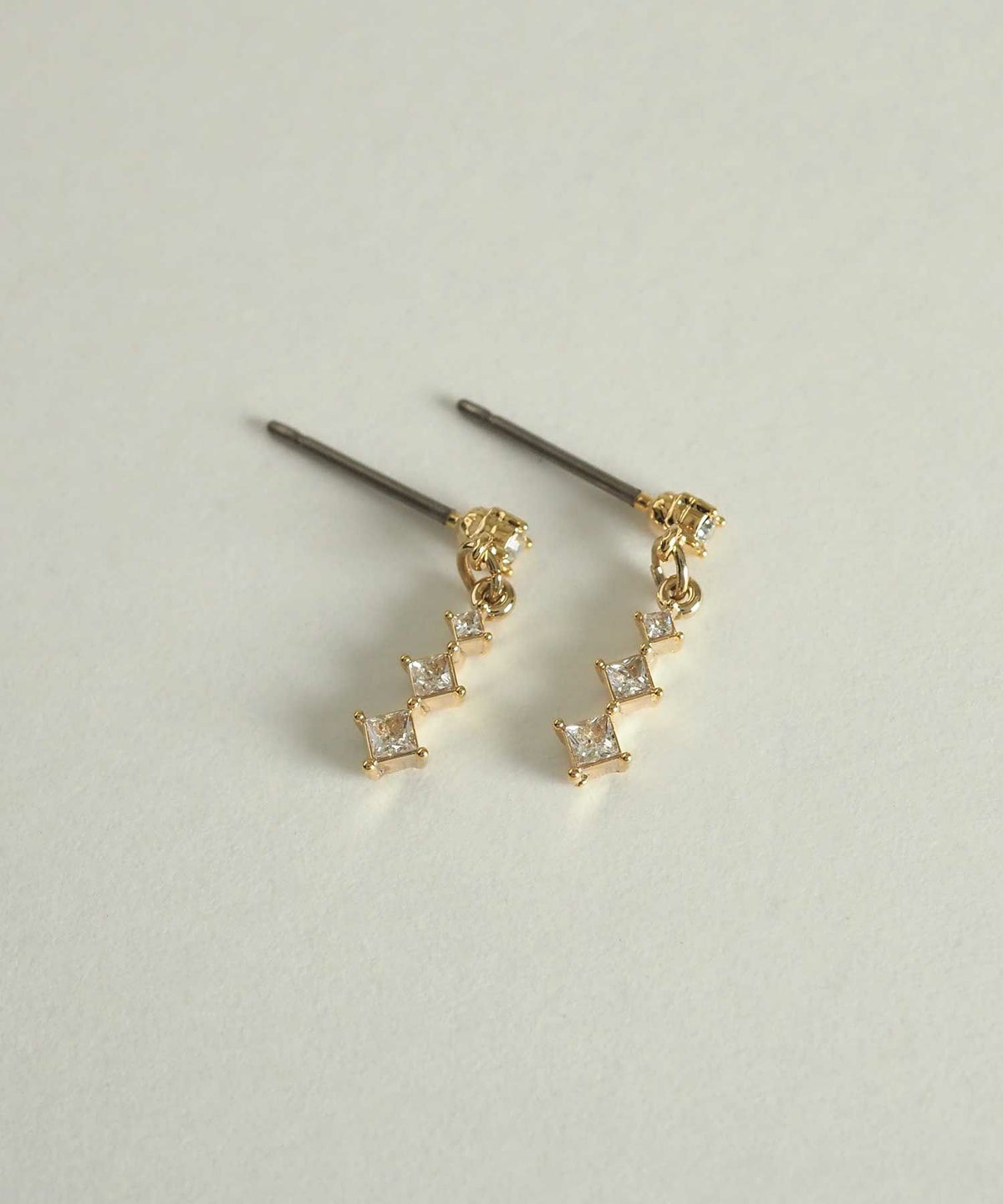 トリオビジューダイヤピアス【MUK petite charme】