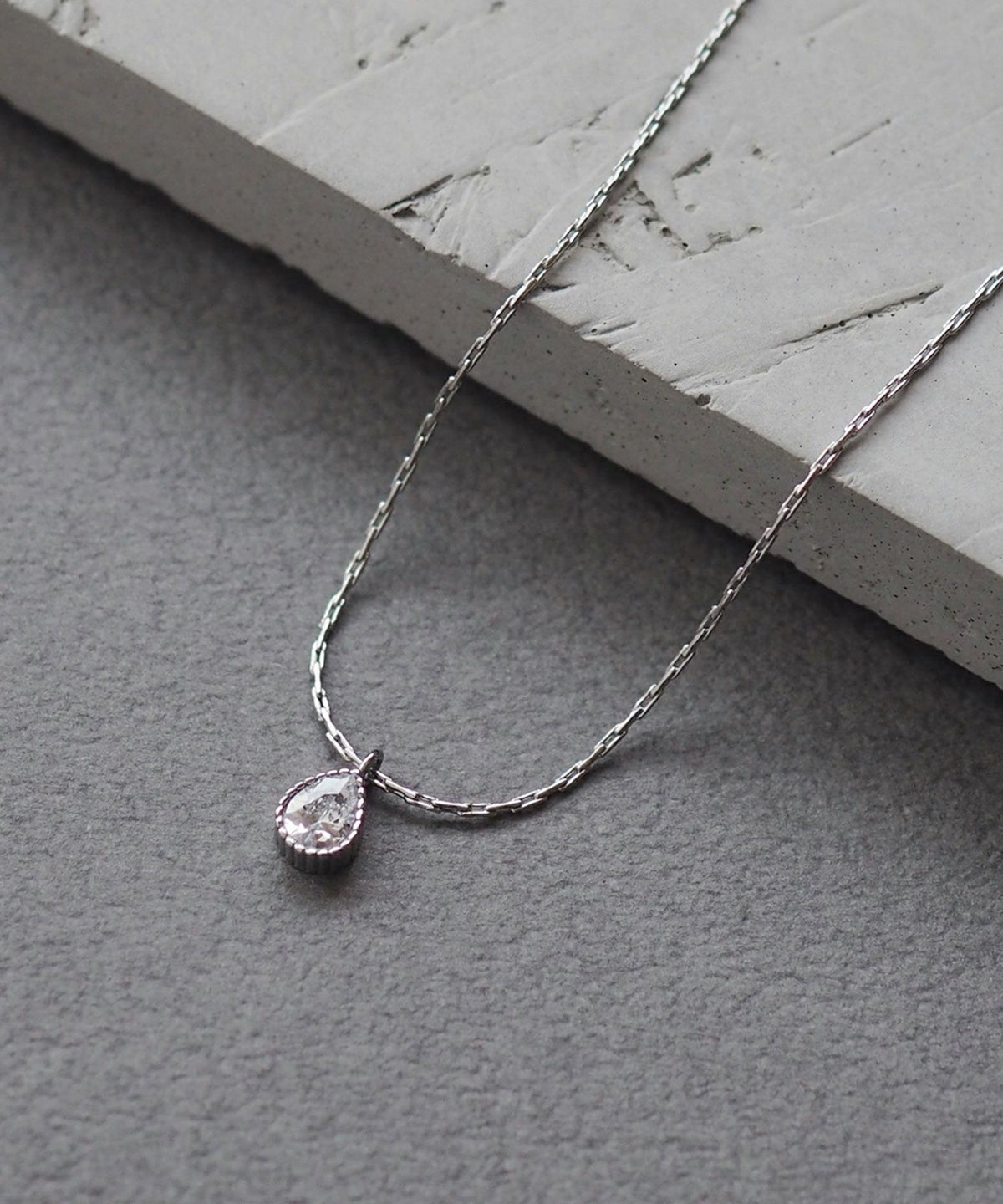 ドロップステンレスプチペンダント