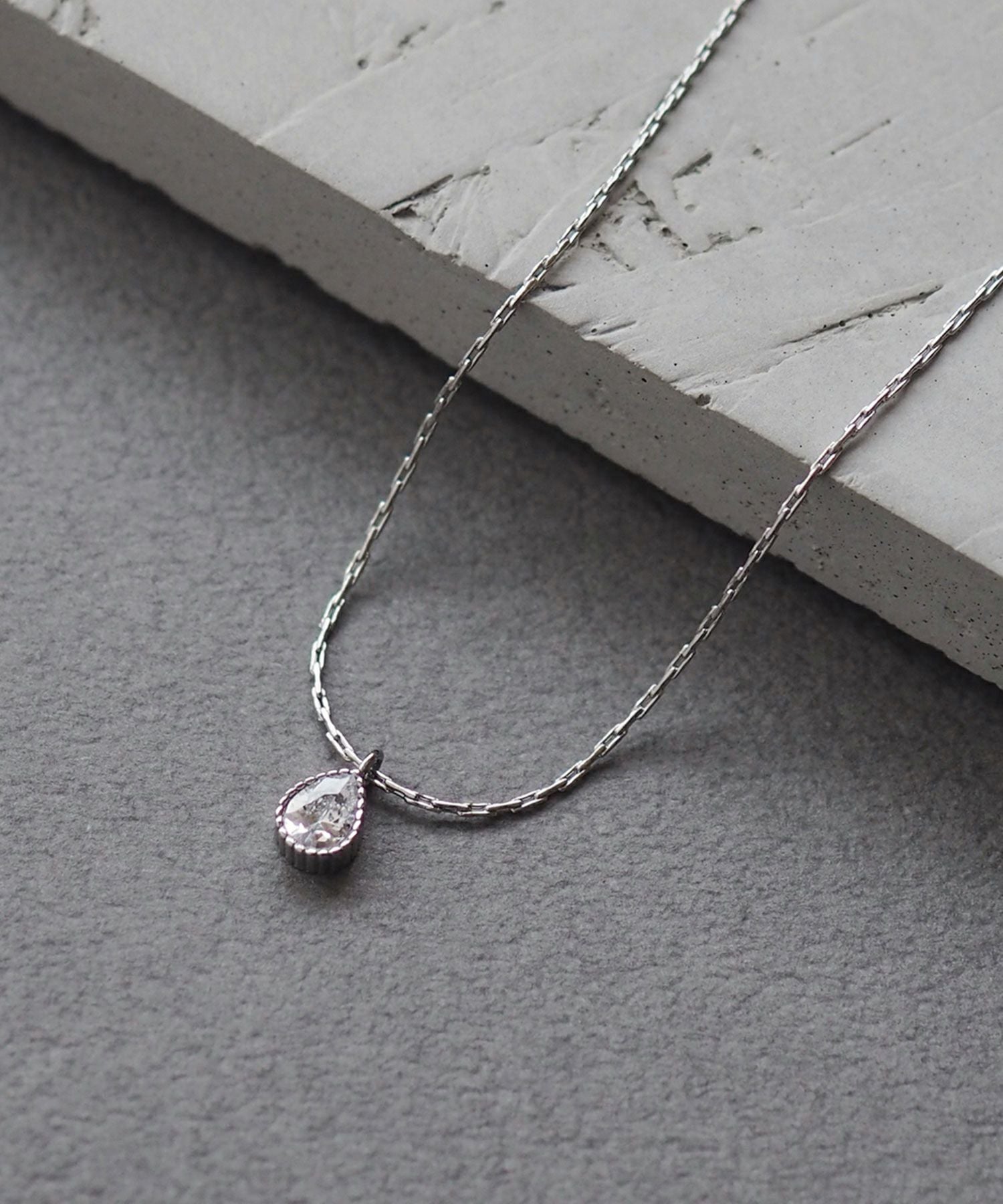 ドロップステンレスプチペンダント