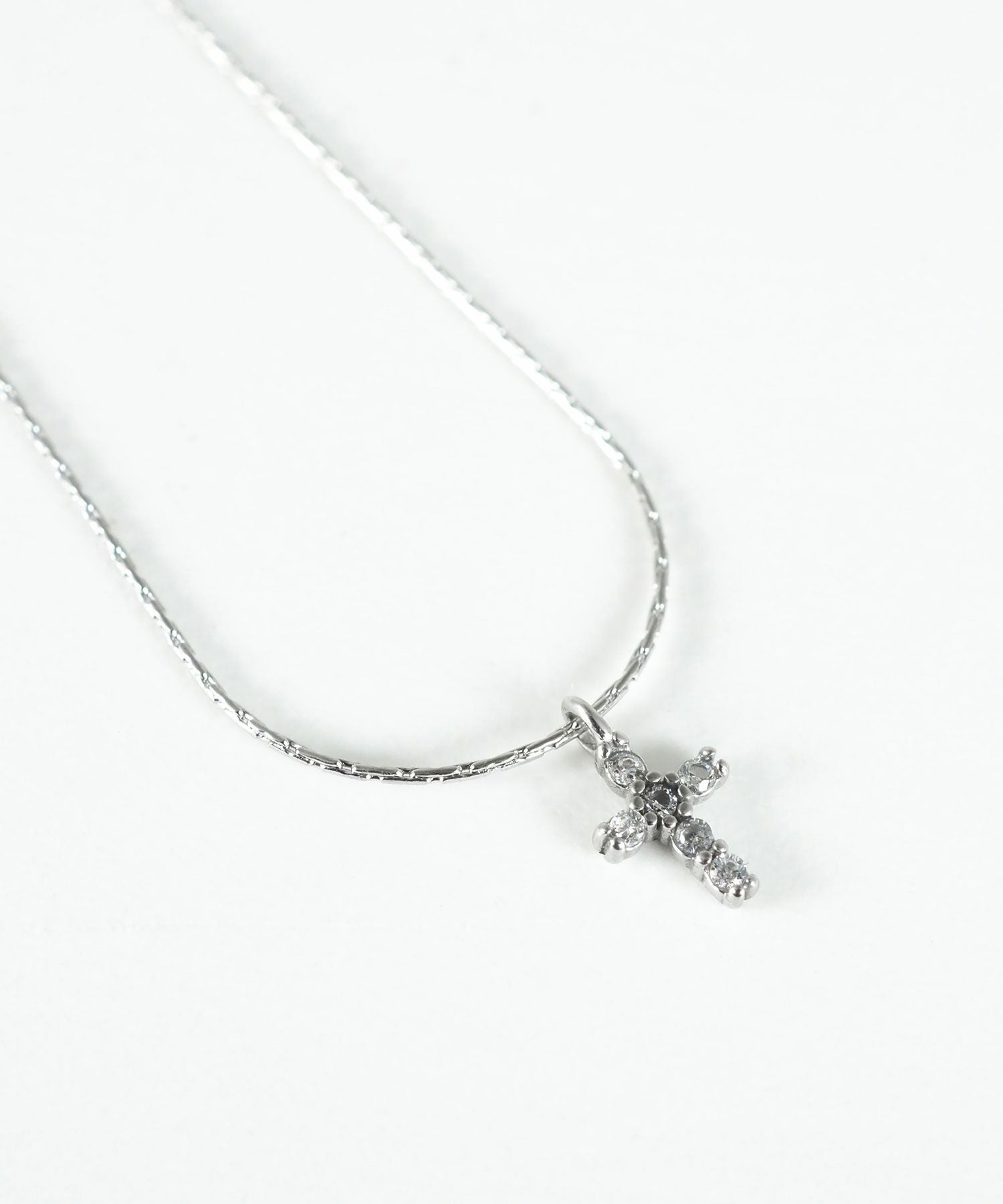 パヴェクロスステンレスプチペンダント