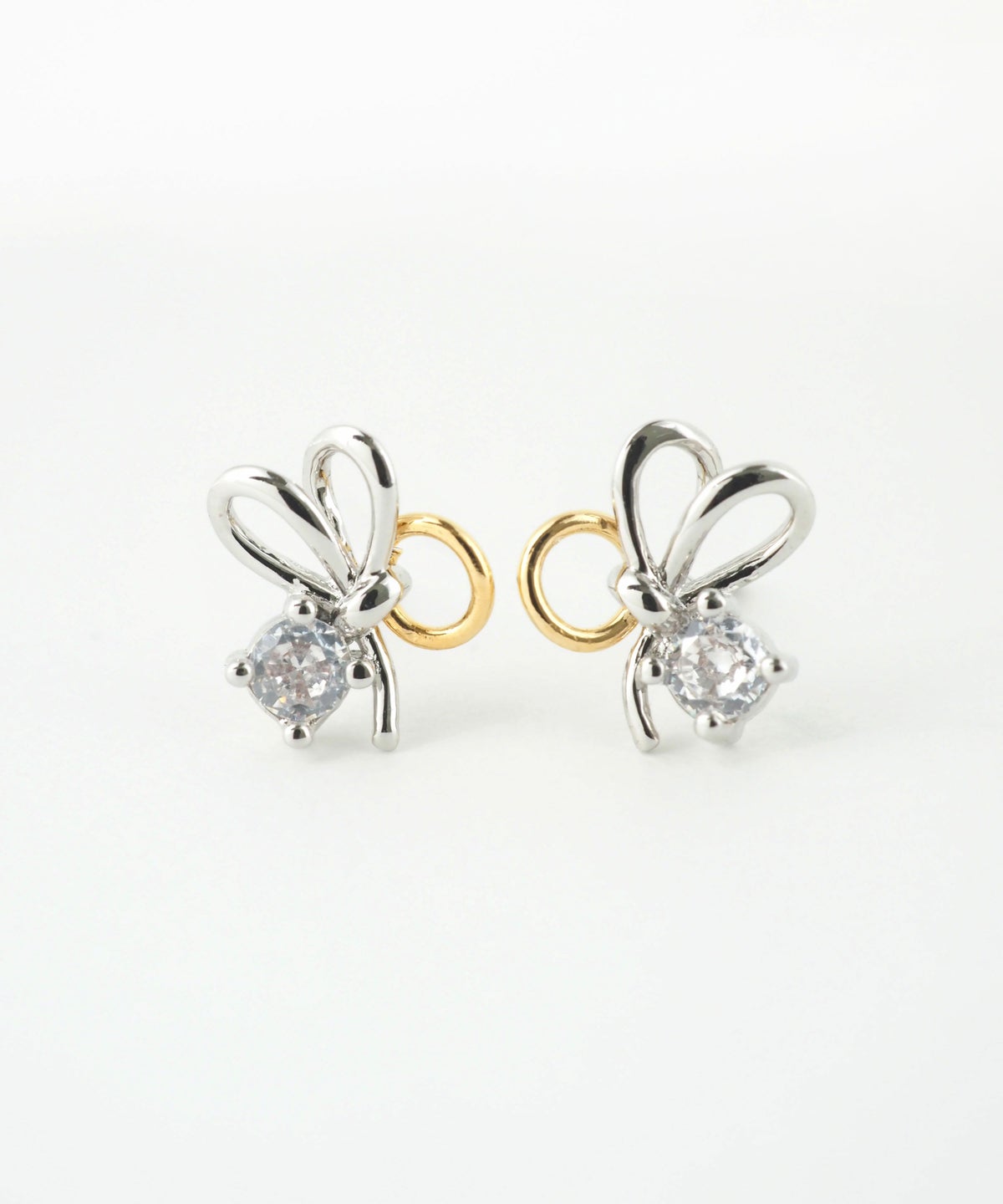 バイカラーループチタンポストピアス