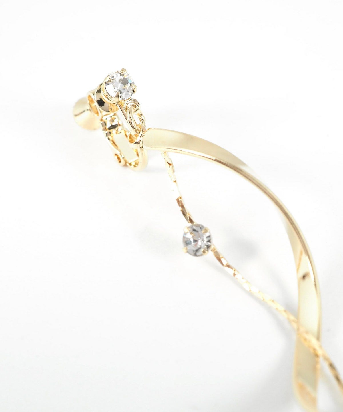 ウェーブラインストーンイヤリング