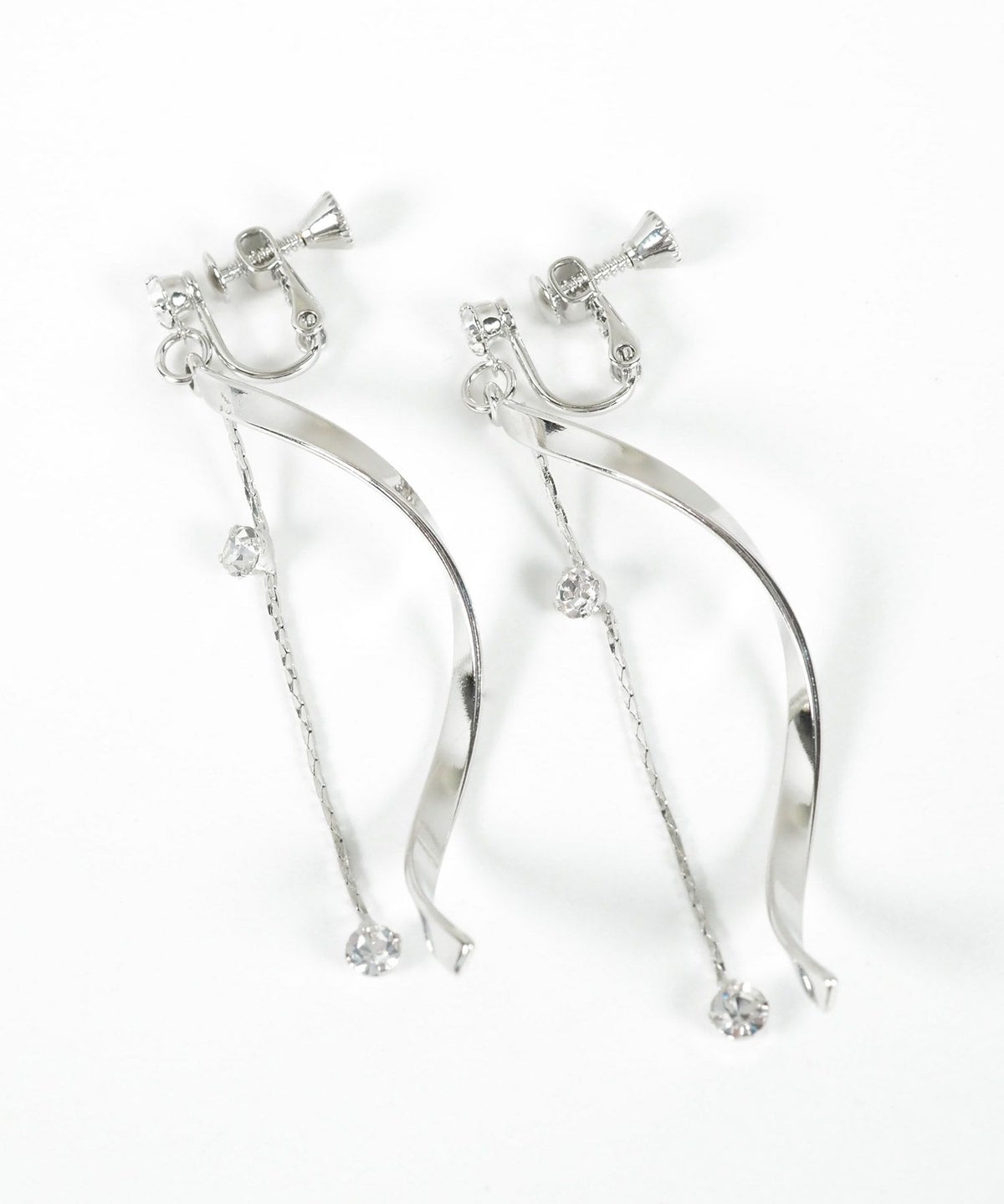 ウェーブラインストーンイヤリング