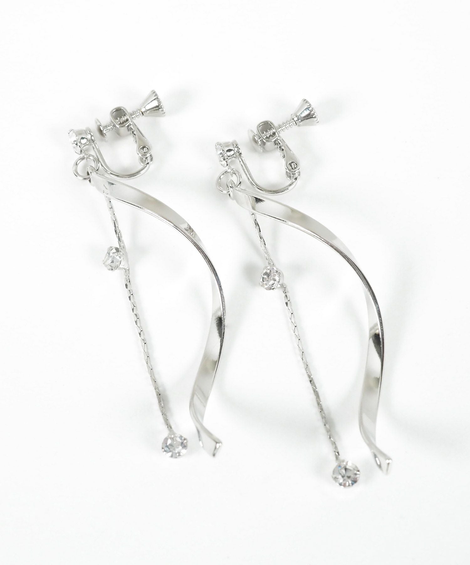 ウェーブラインストーンイヤリング