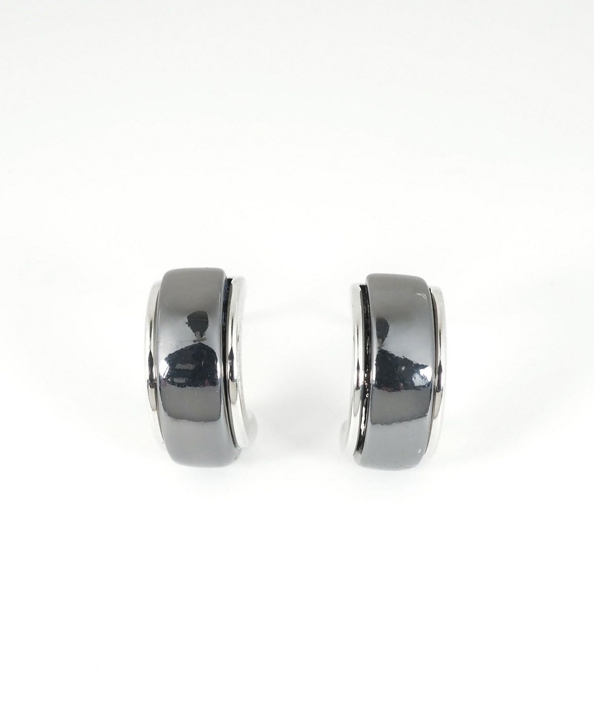 メタルラインチタンポストピアス