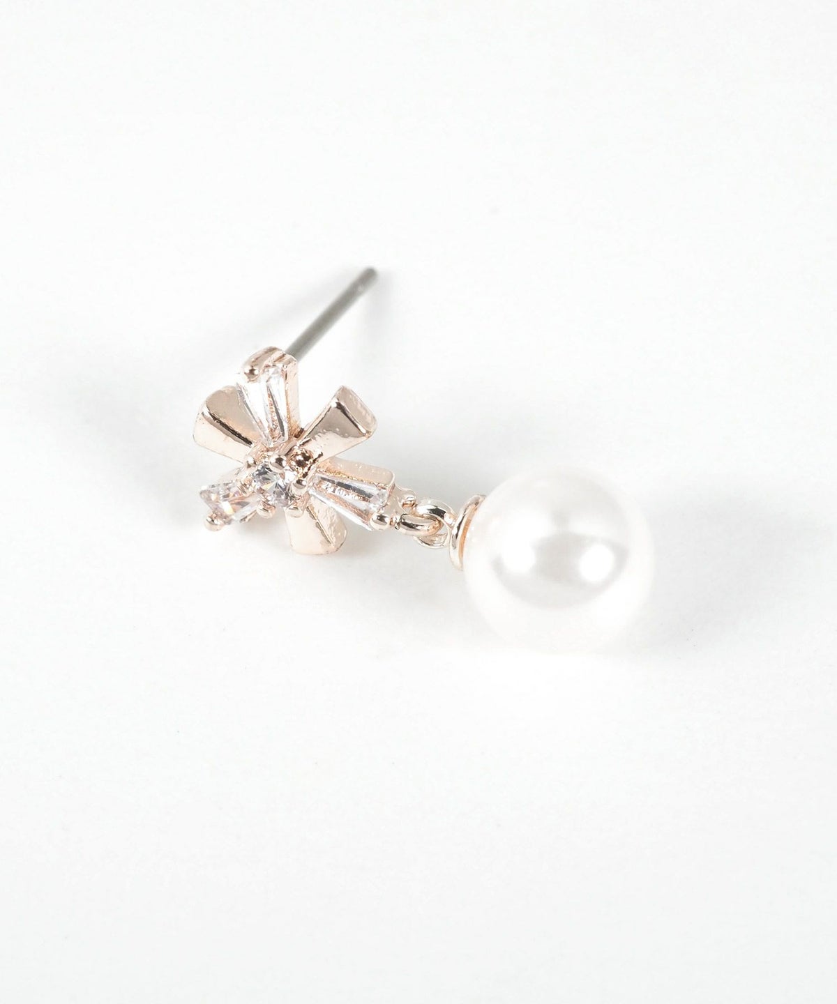 フラワーパールチタンポストピアス