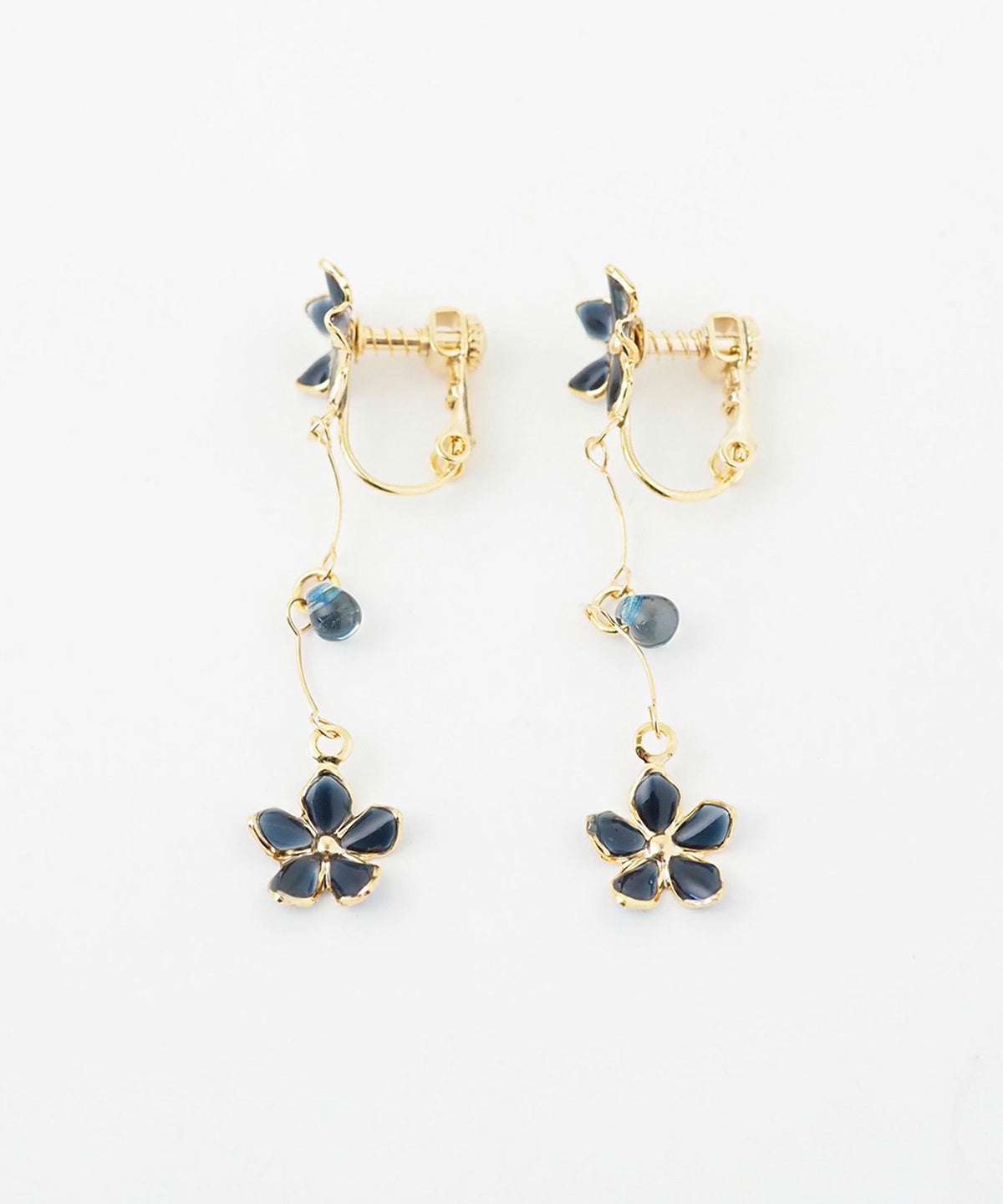 プチフラワーIMFスプリングイヤリング