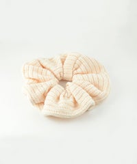 ナチュラルニットシュシュ