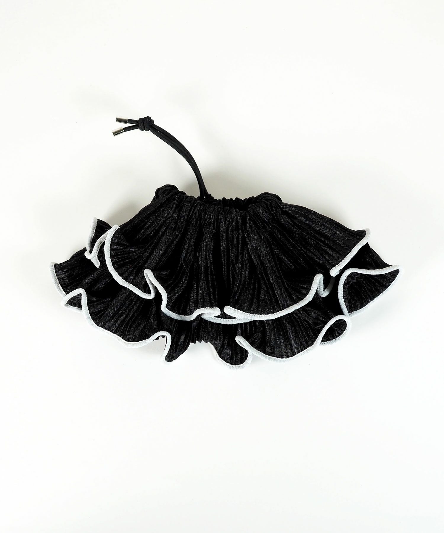 プリーツラインシュシュット