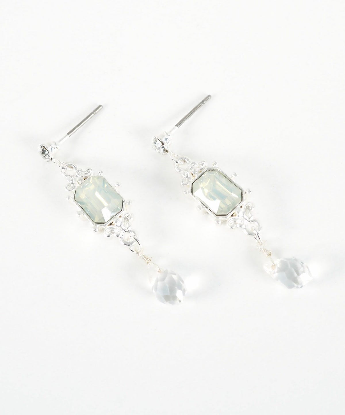 オーロラストーンピアス【Stella Aura】