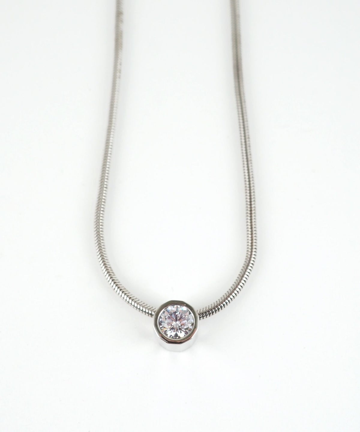 ジルコニアポイントスネークネックレス