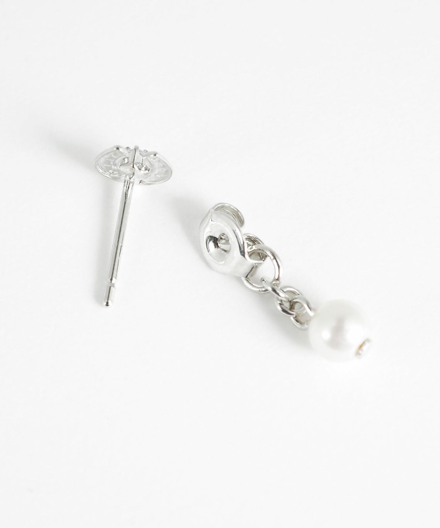 ホースシューパールバックキャッチピアス