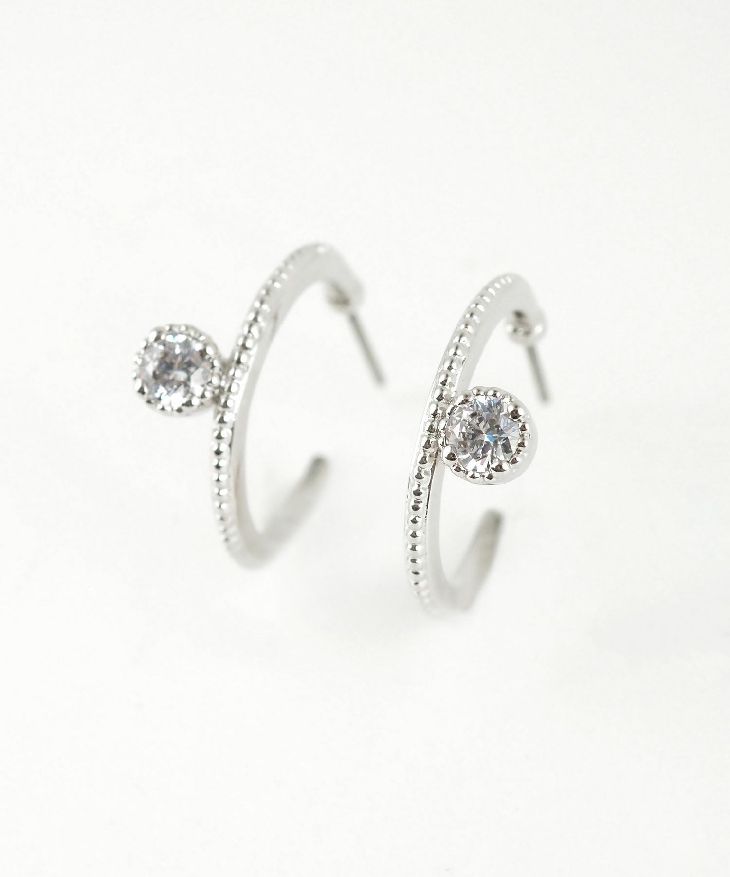 メタルキュービックジルコニアピアス