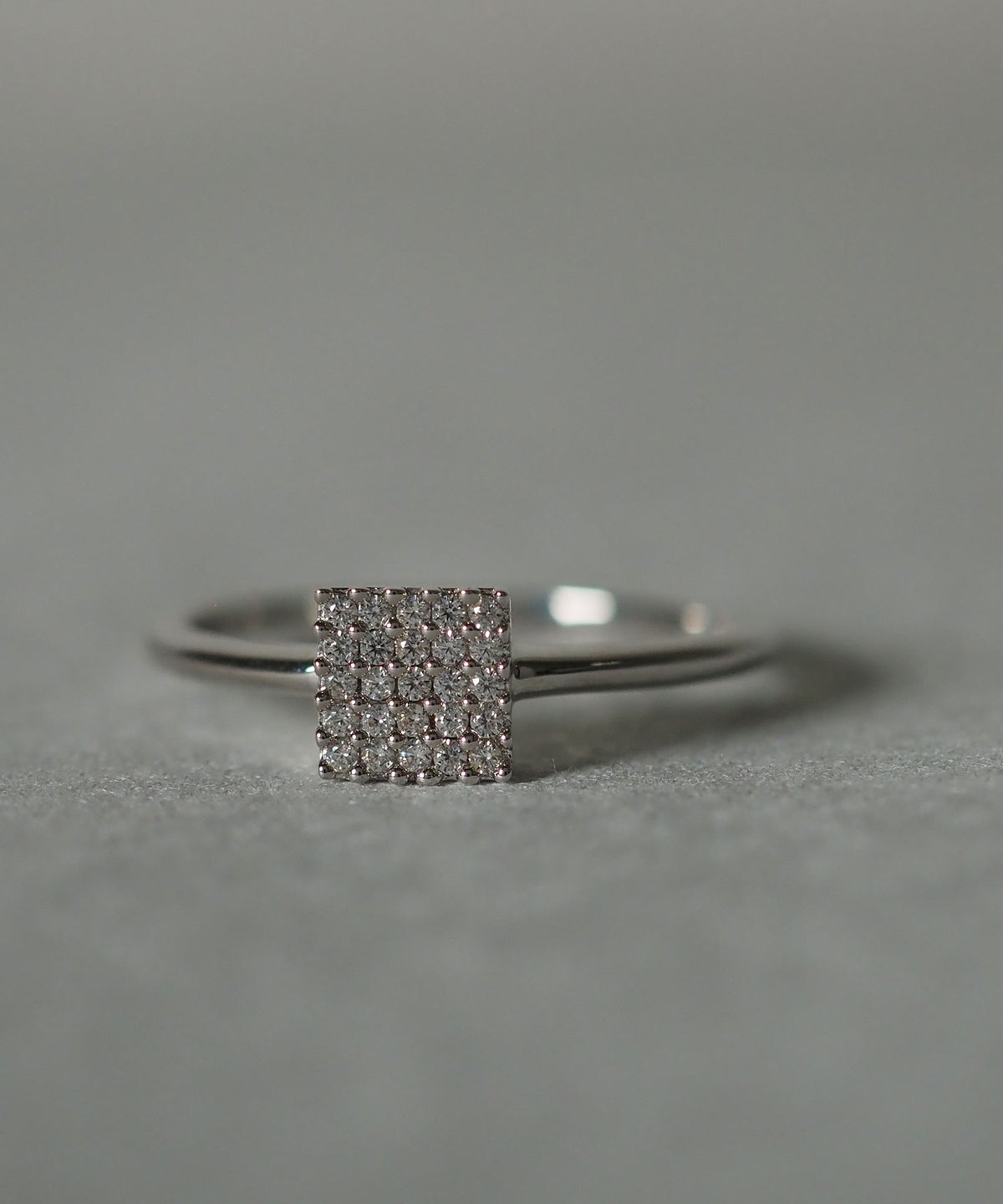 スクエアキュービックジルコニアリング