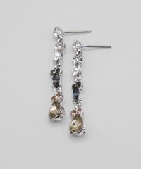 ドロップモチーフブラックストーンロングチタンポストピアス