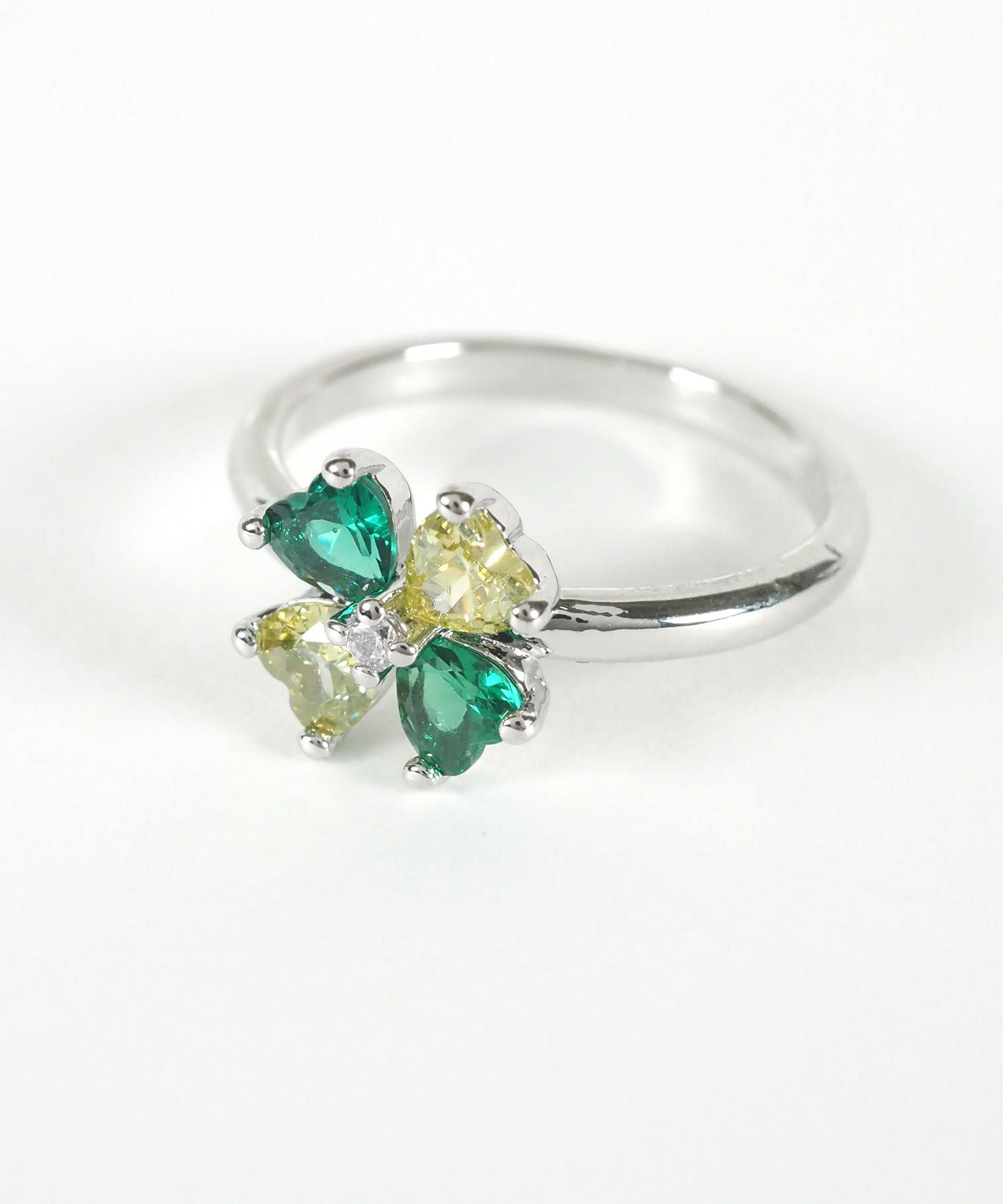 クローバービジューリング