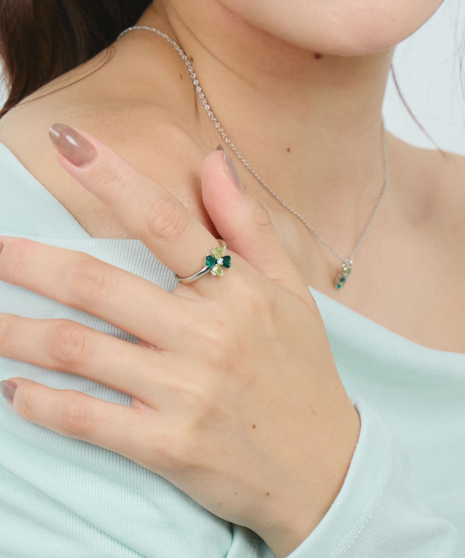 クローバービジューリング