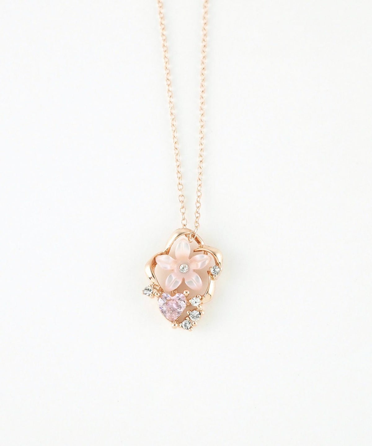 ピンク蝶貝フラワーハートニュアンスネックレス
