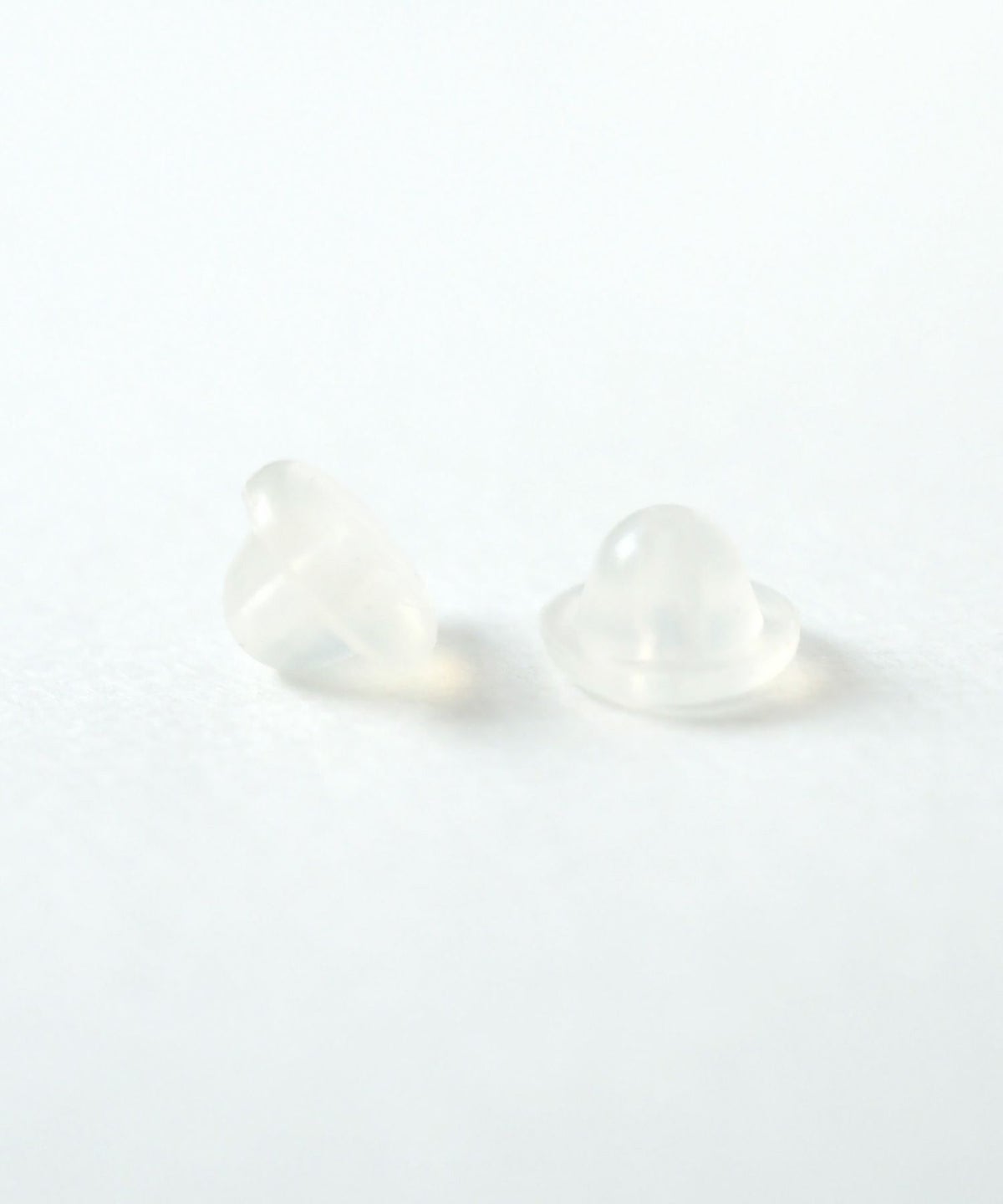 ミニメタルボール樹脂コーティングポストピアス【ISS】