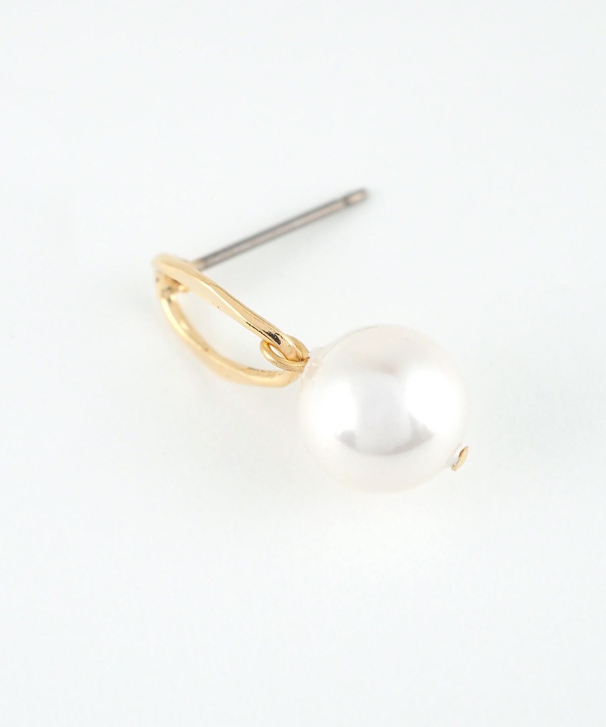 オーバルメタルラインパールピュアチタンポストピアス【ISS】