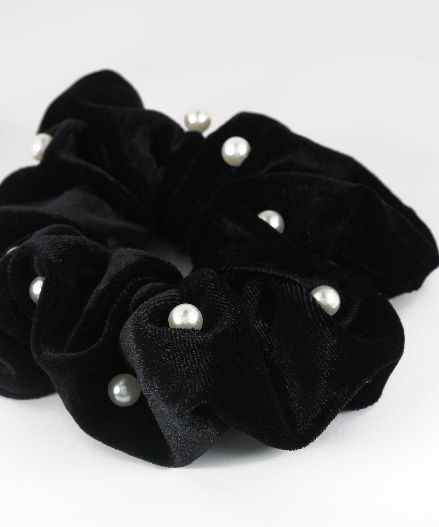 パール付きベロアシュシュ【Grace】