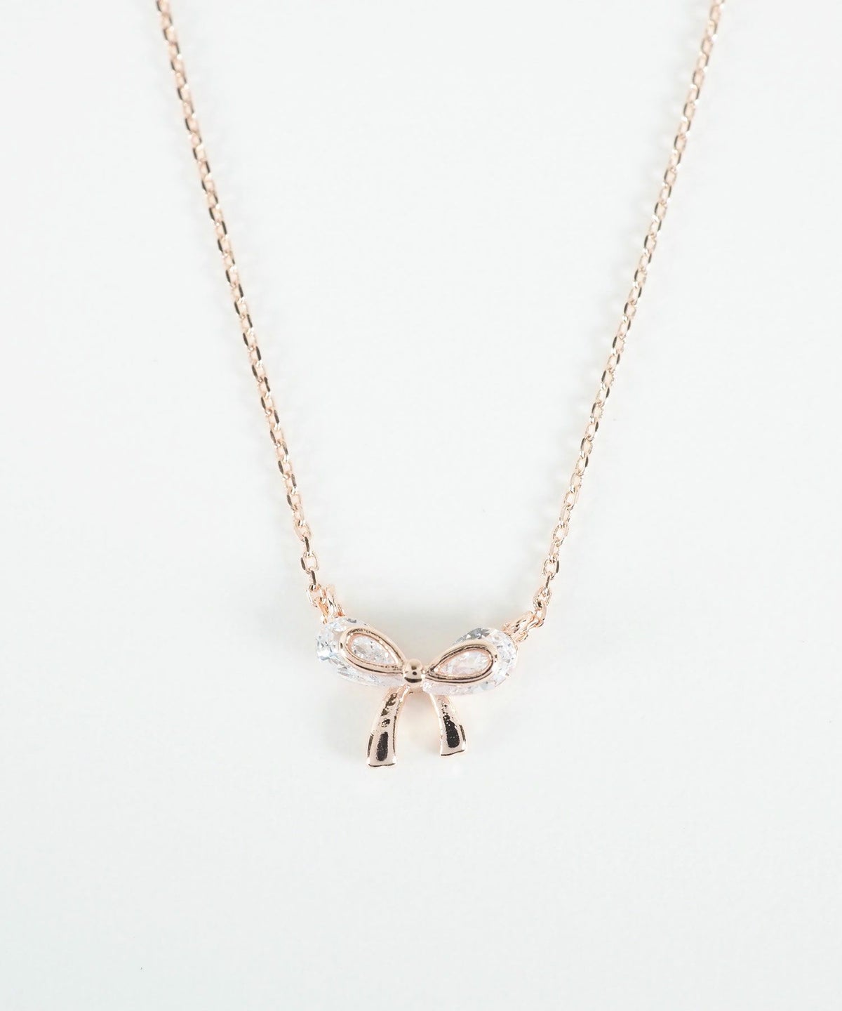 キュービックメタリックリボンネックレス