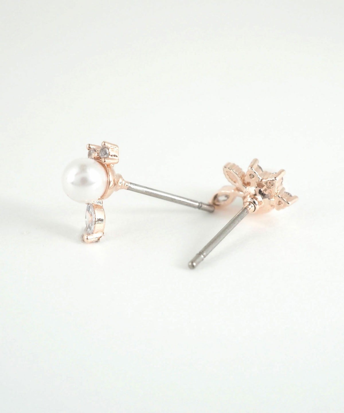 ナウパカパールチタンポストピアス