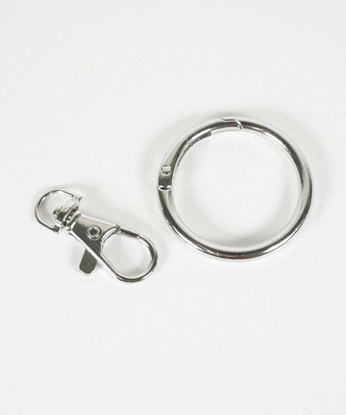 レザーハートメタルスタッズキーチャーム