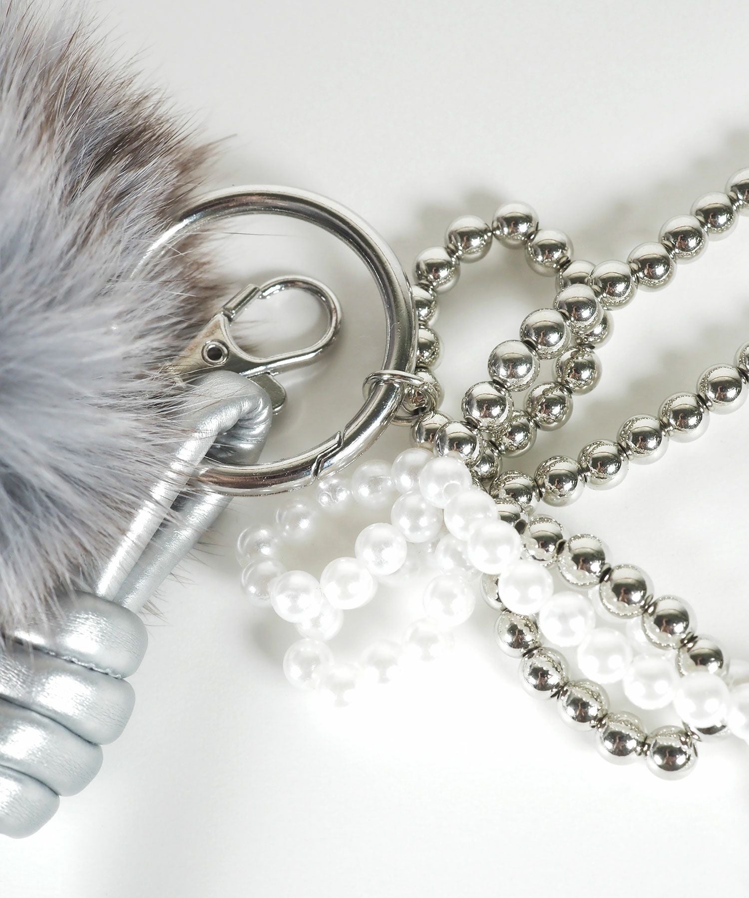 ポンポンファーキーチャーム