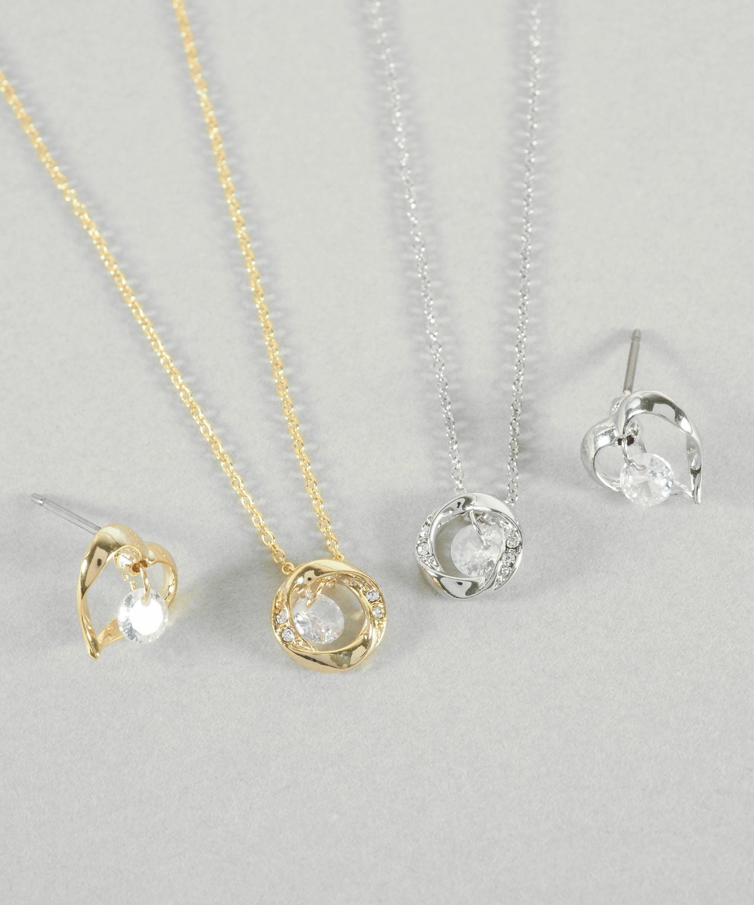 web限定ギフトセット】シャイニングストーンピアス＆ネックレスセット
