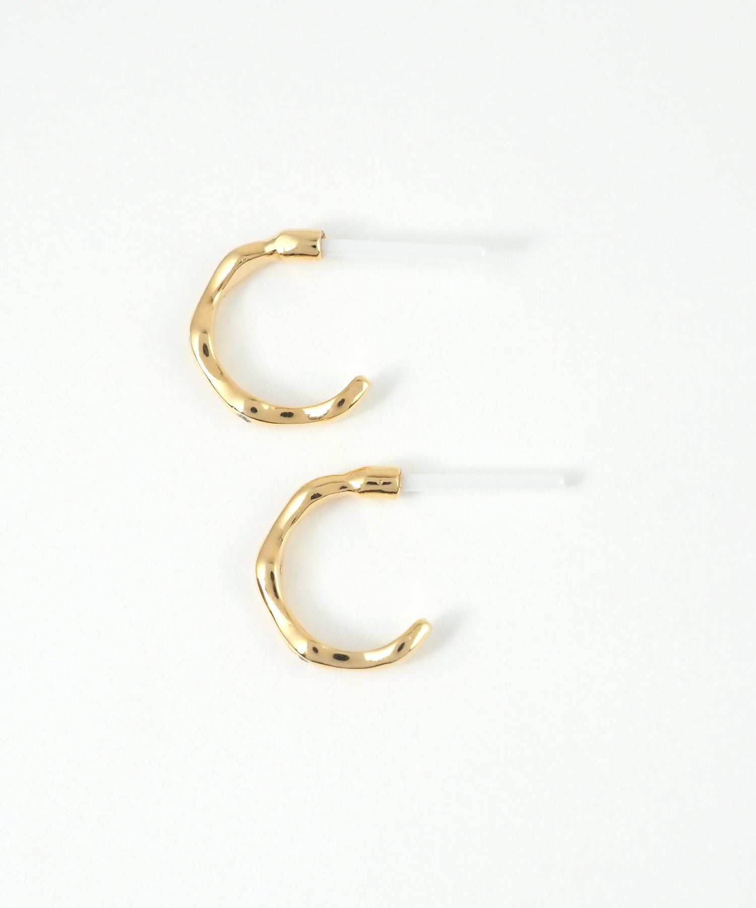 スリムウェーブフープセラミックポストピアス