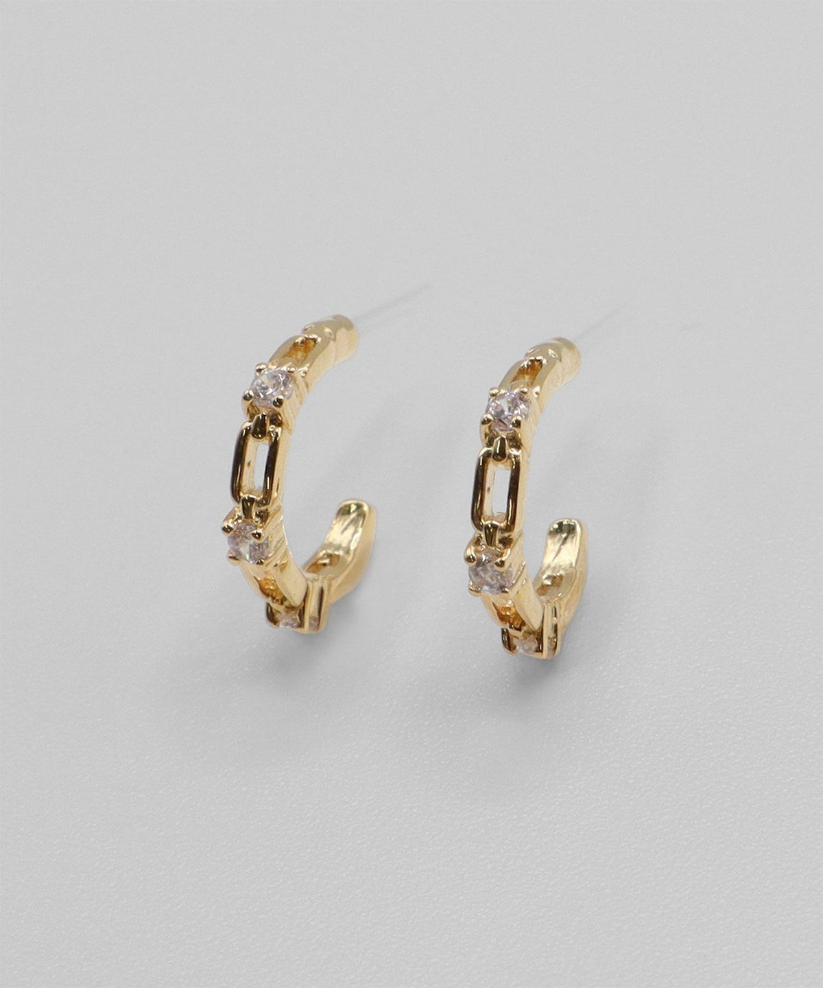 トリプルストーンフープセラミックポストピアス