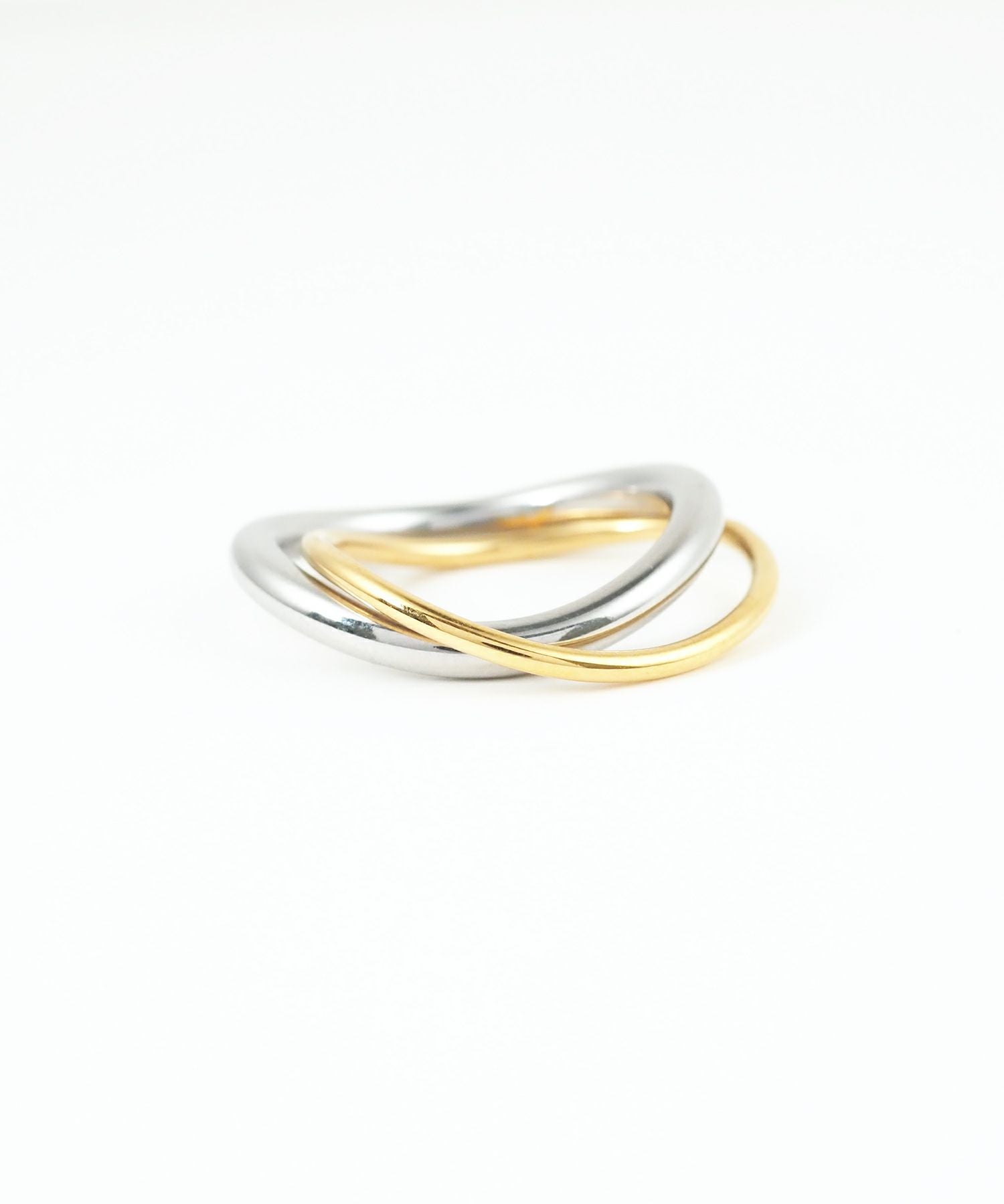 バイカラーウェーブラインリング