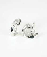 ツイストグランループフィットイヤリング